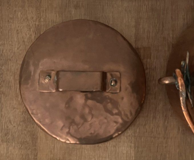 Chaudron en cuivre ancien, avec anse et couvercle – Objet déco