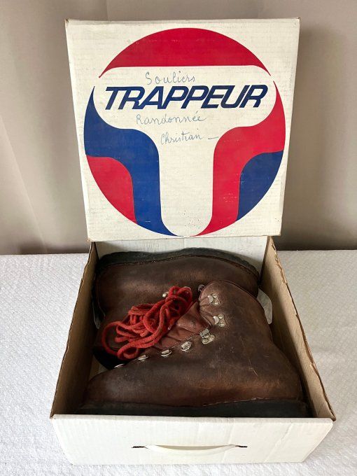 Chaussures cuir vintage, de montagne, randonnée, Marque TRAPPEUR, Taille 45/46