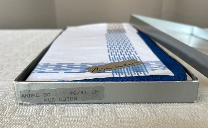 Coffret de 6 grands mouchoirs Winkler en coton motifs graphiques colorés, Neufs