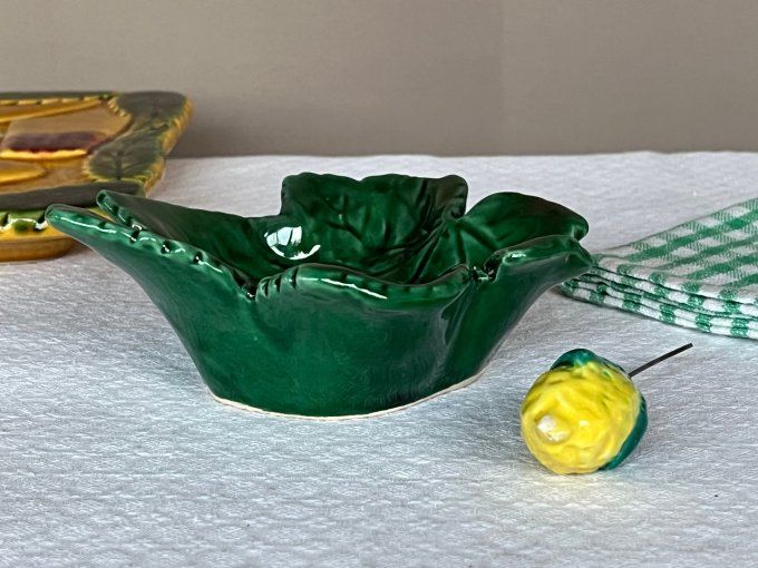 Coupelle feuille, beurrier en barbotine et son couteau à beurre citron, Signé Camart, vintage