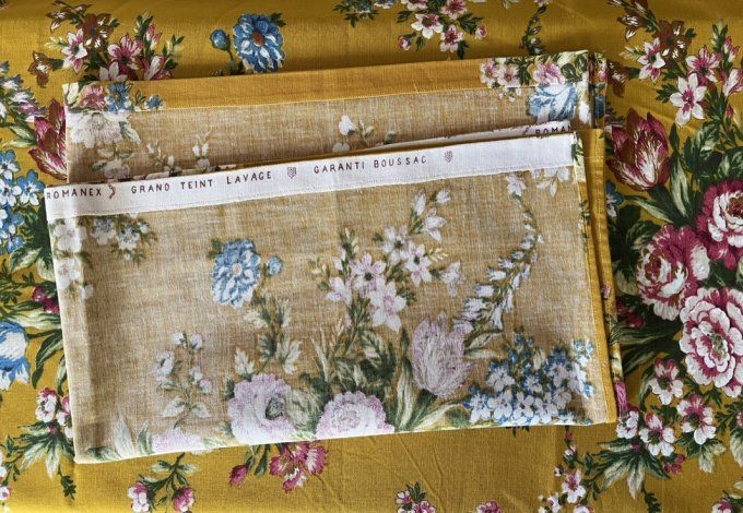 Coupons de tissu vintage "Rebecca" – Laurent Stève pour Boussac, années 1960 – Motif floral rare
