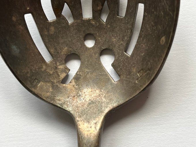 Cuillère à glaçons en métal argenté, modèle fidelio de la maison Christofle