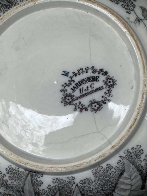 Broc de toilette ancien Sarreguemines - Modèle "Jardinière" - Décor gris/noir, fin du XIXe siècle. 