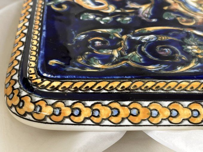 Dessous de plat GIEN décor renaissance italienne faïence Bleue 1938/1960