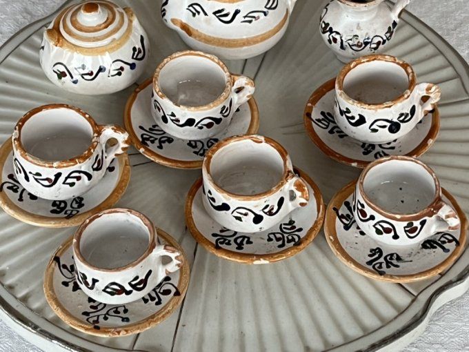 Dinette vintage, service à thé miniature pour maison de poupée