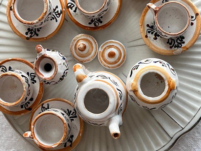 Dinette vintage, service à thé miniature pour maison de poupée