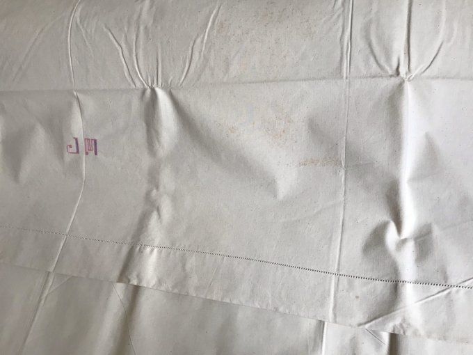 Drap en métis ancien, monogramme en broderie JM, Neuf