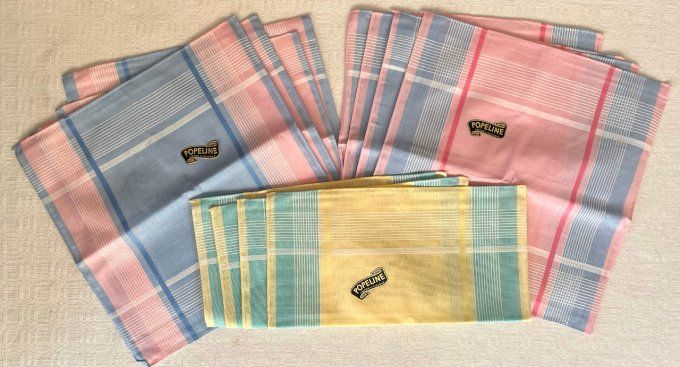 Ensemble de 12 grands mouchoirs assortis en 3 couleurs