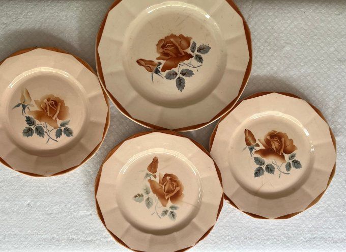 Ensemble de table, 3 assiettes et 1 plat, assiettes Digoin Sarreguemines, modèle 9181