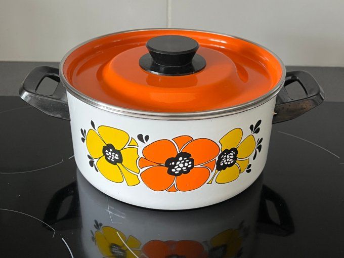 Faitout émaillée à fleurs oranges et jaunes, vintage