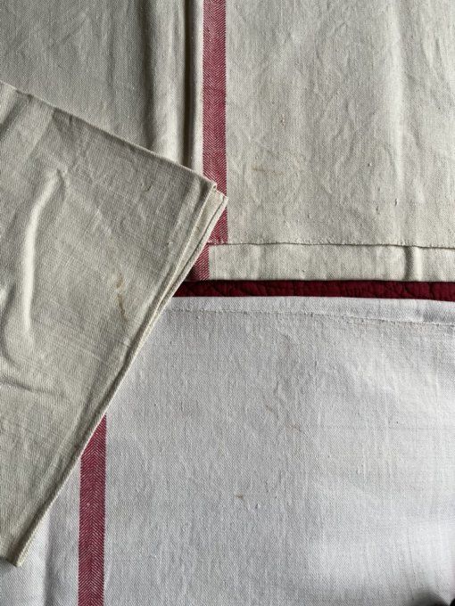 Ancienne nappe de vigneron utilisée aux moments des  vendanges, Monogramme JM