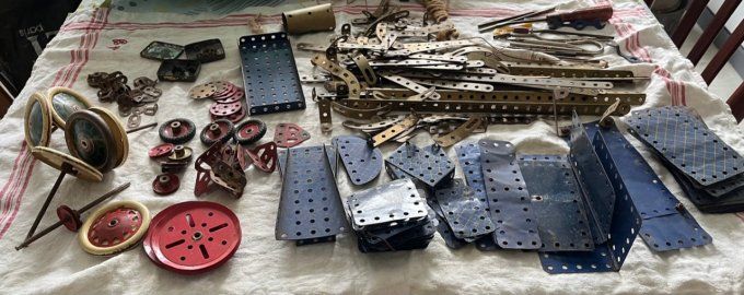 Lot d'anciennes pièces Meccano, jouet des années 50