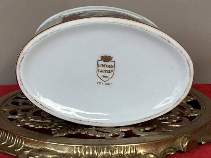 Flacon à Cognac en Porcelaine de Limoges - Décor Fragonard - Dorure à l'Or Fin.