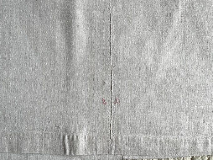 Grand drap ancien en métis, 212 X 313, sorti du pressing