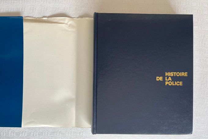 Grand livre,  Histoire de la police, Édition Larrieu - Bonnel, 1977