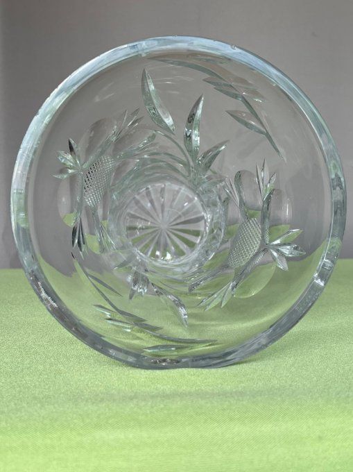 Grand vase en cristal taillé