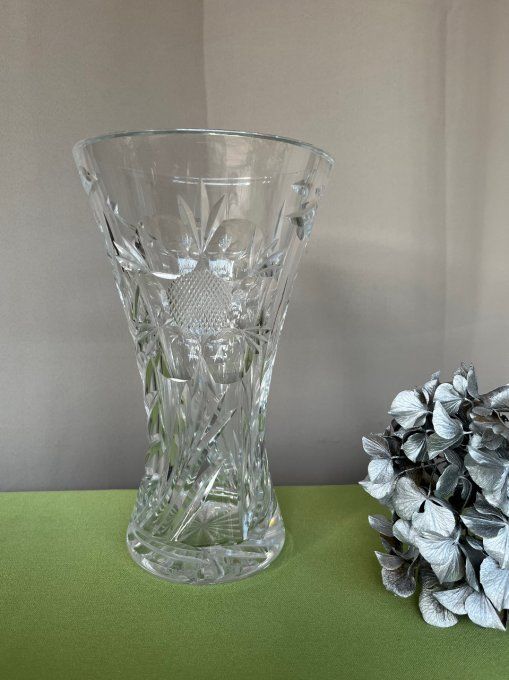Grand vase en cristal taillé