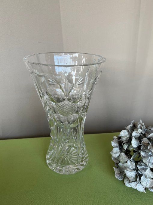 Grand vase en cristal taillé