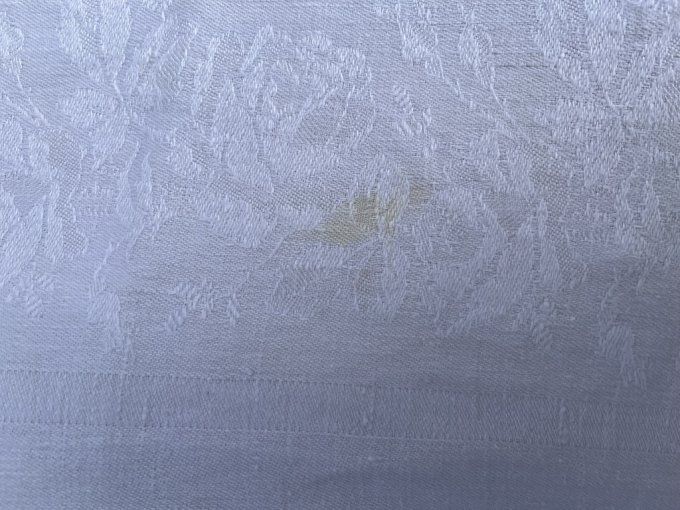 Grande nappe ancienne damassée et monogrammée FC