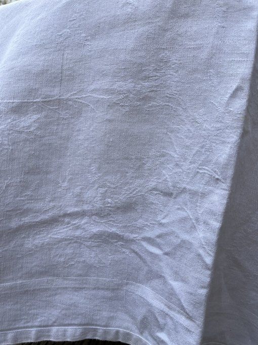 Grande nappe ancienne damassée et monogrammée FC