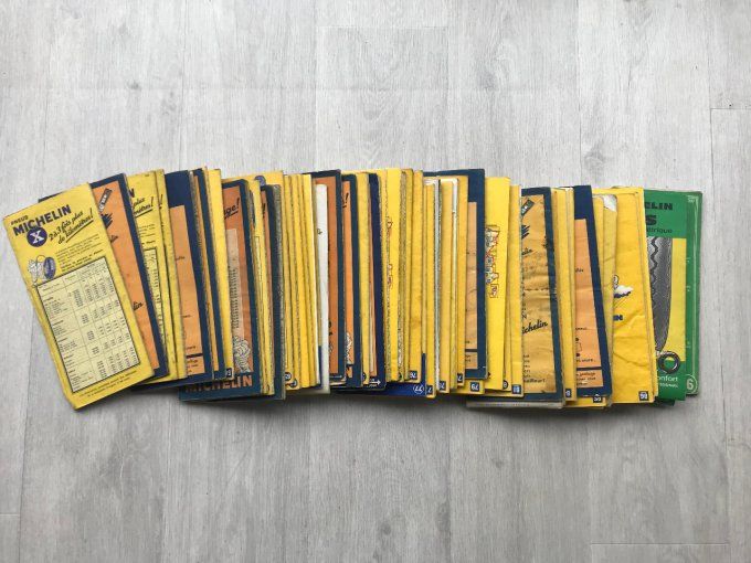Gros lot de 58 anciennes cartes routières Michelin