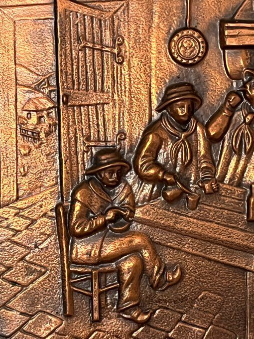 Tableau bas-relief en cuivre repoussé - Scène de vie rustique signée SL