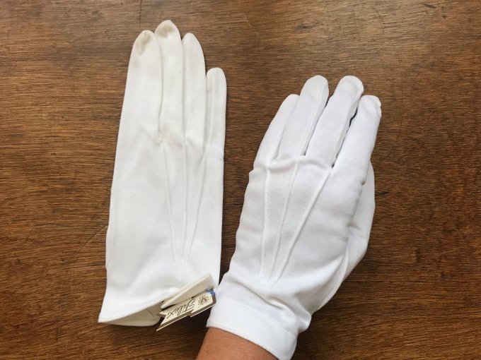 Ancienne paire de gants blans,  Neufs, marque Filex des années 50