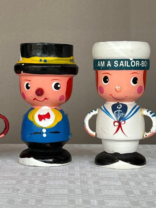 Coquetiers amusants en bois, 4 personnages peint à la main
