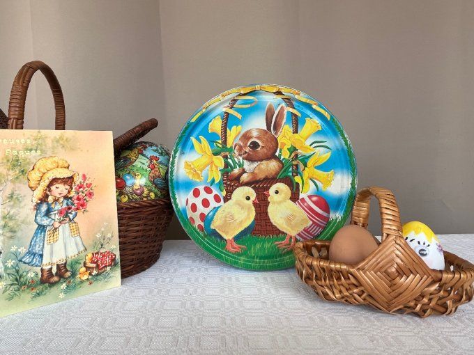 Boite métallique ronde pour Pâques, vintage, décor lapin et poussins 