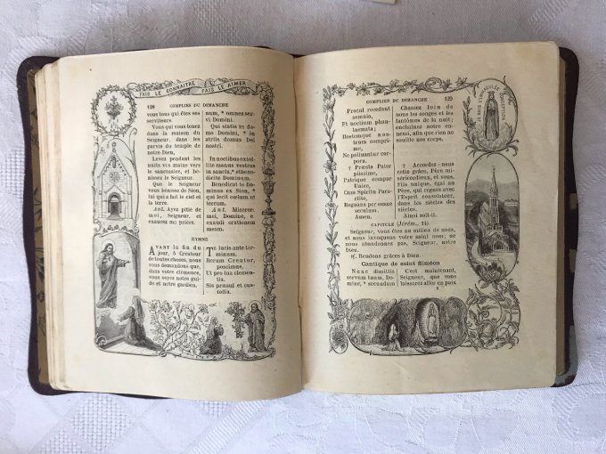 Missel romain Roux-Marchet 1903 avec canivets et cartes de communion anciennes