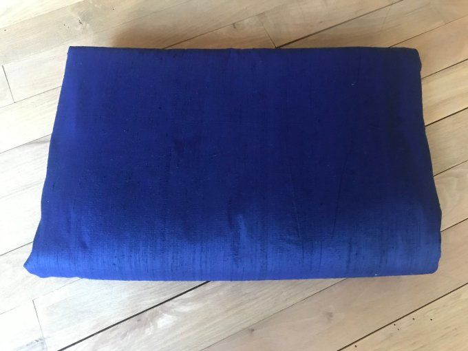 Grand coupon de tissu de soie sauvage, Bleu roi / marine, Provenance Inde
