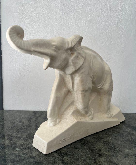Sculpture en céramique craquelée, Éléphant signé Dolly, Le Jan, 1930