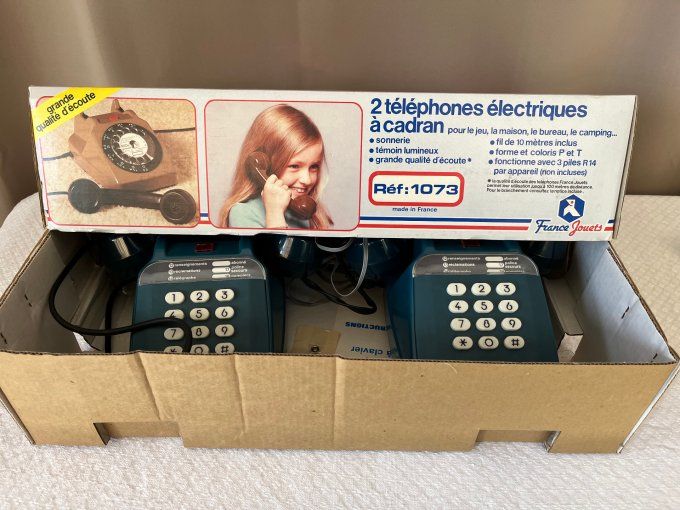 Jouet vintage, 2 téléphones bleus à touches, électriques 