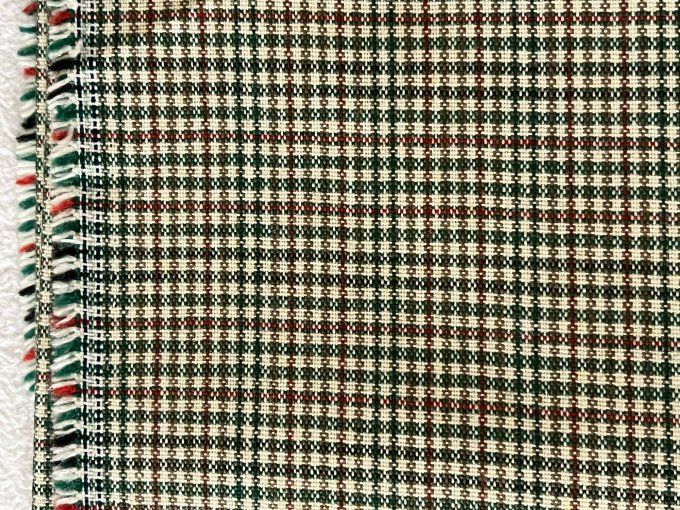 Coupon de tissu à carreaux, tartan Gun Club vert bordeaux