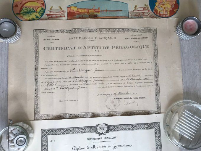 Vieux papiers, Anciens diplômes d'études, d'aptitude, de maitresse