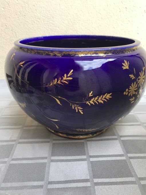 Grand cache pot ancien, Bleu de Sèvres émaillé et dorures 