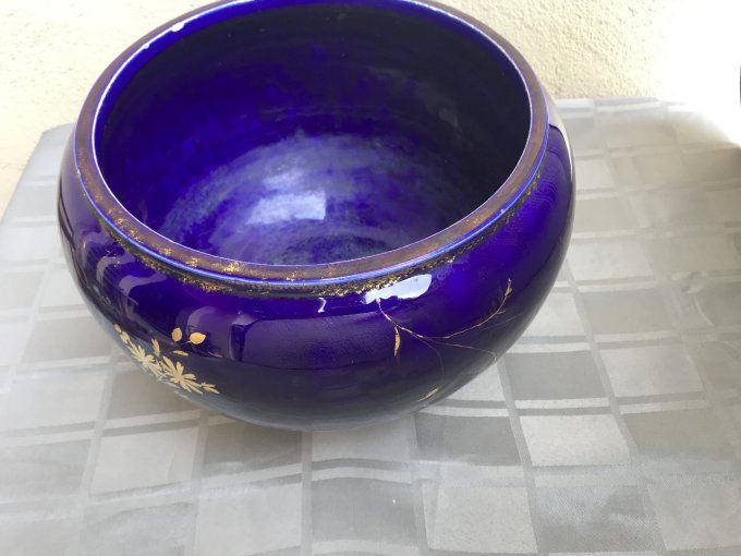 Grand cache pot ancien, Bleu de Sèvres émaillé et dorures 