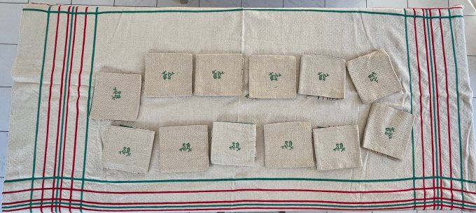 Beau linge de table Basque, vintage, Grande nappe et 12 serviettes, initiales brodées SM
