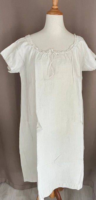 Ancienne chemise de nuit en métis, broderie festonnée, initiales FT, confort naturel, charme vintage