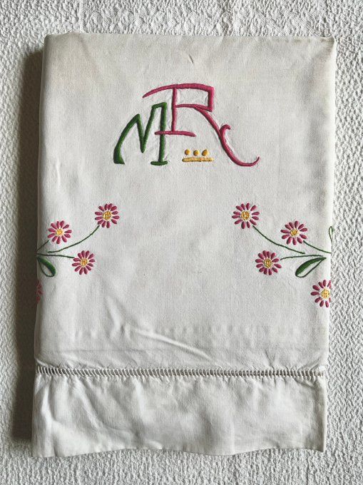 Grand drap ancien en coton, monogramme MR et broderie marguerites 