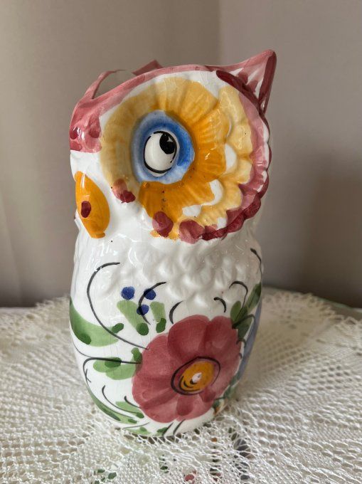 Chouette ! Une carafe en céramique vintage, barbotine en forme de chouette 