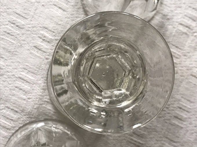 3 anciens magnifiques verres, épais, soufflés 