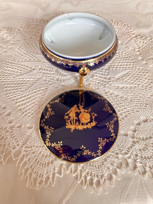 Boite à bijoux, Bonbonnière Tripode Limoges - Bleu de Four & Or - Décor Scène Galante