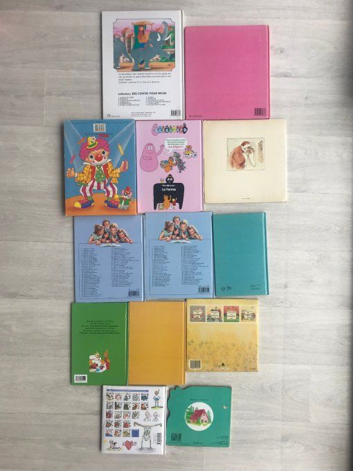 Lot de 13 livres pour enfant, Disney, Martine, Fables LaFontaine, Barbapapa, etc 