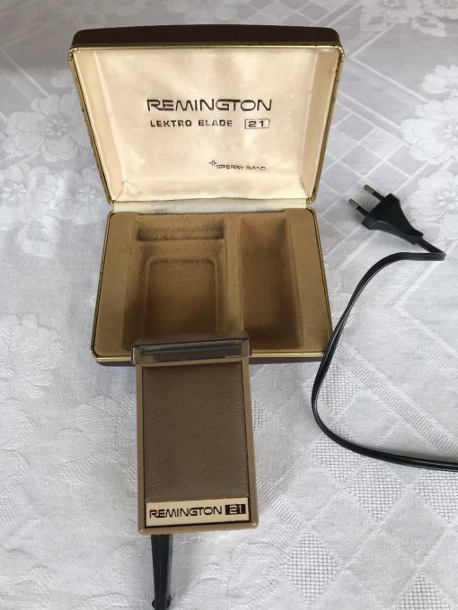 Ancien rasoir Remington, modèle Lektro Blade 21