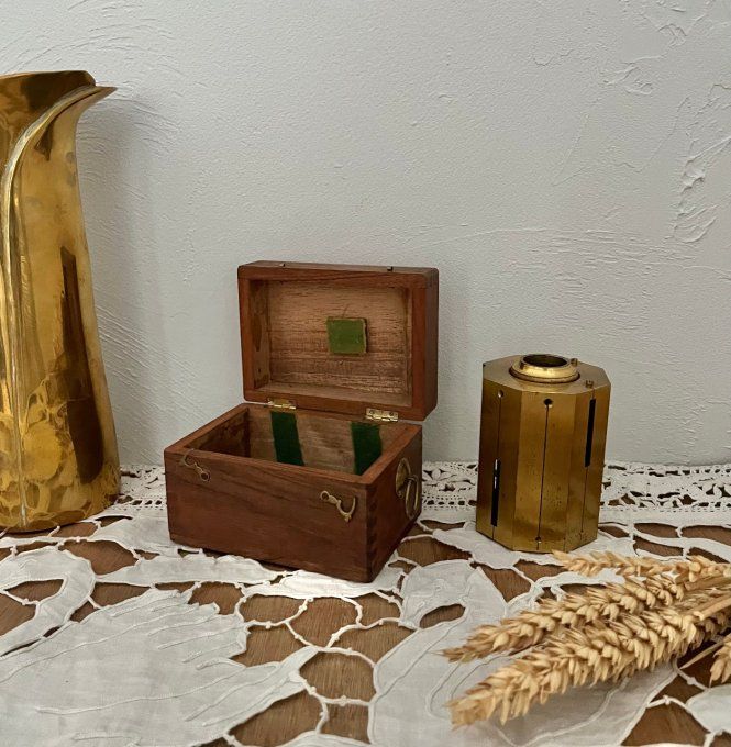 Instrument de Géomètre Ancien : Équerre d'Arpenteur Laiton & Boîte Bois - Cabinet de Curiosités