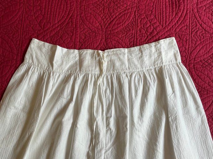 Jupon / jupe ancien en coton structuré, Initiales FT