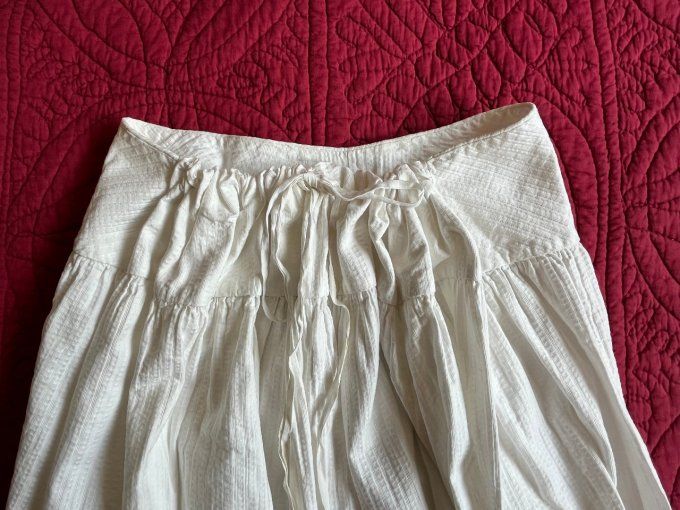 Jupon / jupe ancien en coton structuré, Initiales FT