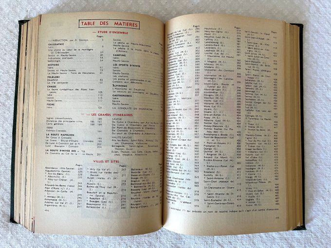 Livre à double sens de lecture, Guide MAAIF 1956 et touristique Alpes du Nord, collection vintage
