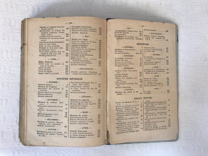 Livre ancien scolaire, Arithmétique, Cours supérieur 1er année, Librairie Armand Colin, 1942